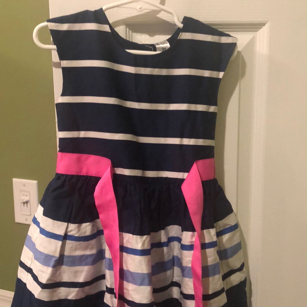 Carter’s striped dress - Picture 3 of 4